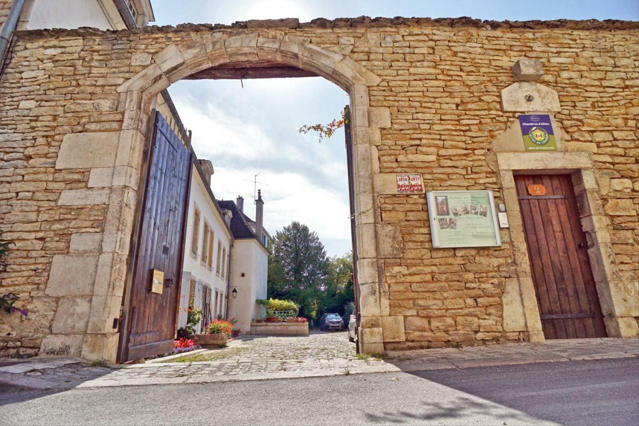 Auberge Des Capucins Hotel ชาร์ติญง-ซัวร์-เเซน ภายนอก รูปภาพ